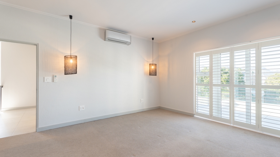 To Let 4 Bedroom Property for Rent in Val De Vie Estate Western Cape